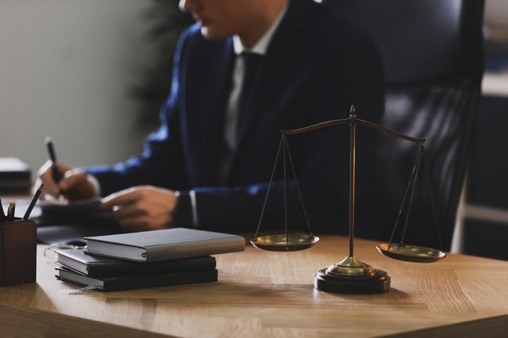 وکیل متخصص تهدید و اخاذی مجازی
