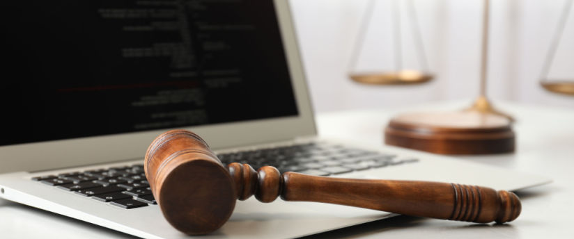 وکیل جرایم رایانهای